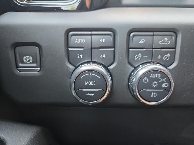 2025 GMC Sierra 1500 AT4X