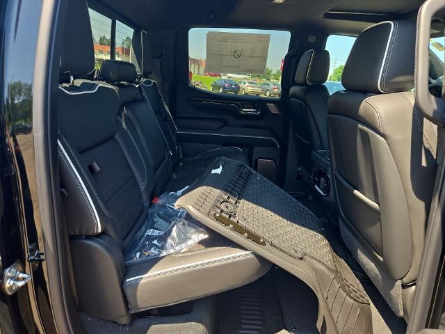 2025 GMC Sierra 1500 AT4X