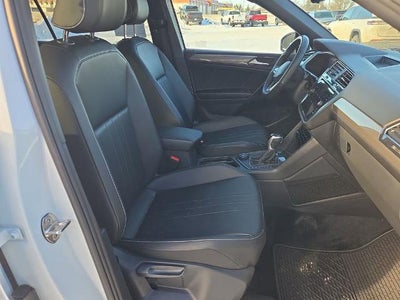 2022 Volkswagen Tiguan SE R-Line Black