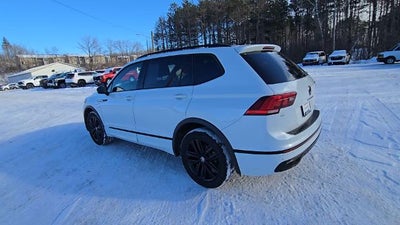 2022 Volkswagen Tiguan SE R-Line Black