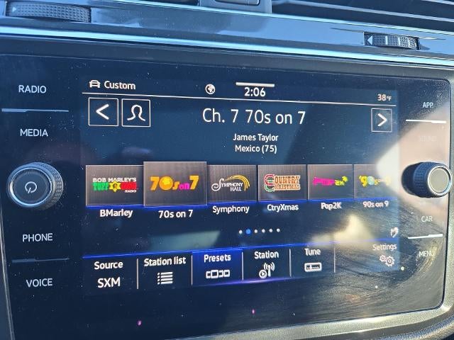 2022 Volkswagen Tiguan SE R-Line Black