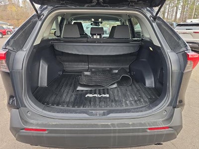 2022 Toyota RAV4 Hybrid XLE