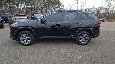 2022 Toyota RAV4 Hybrid XLE