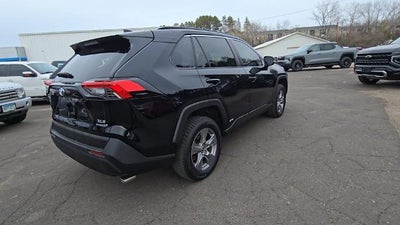 2022 Toyota RAV4 Hybrid XLE